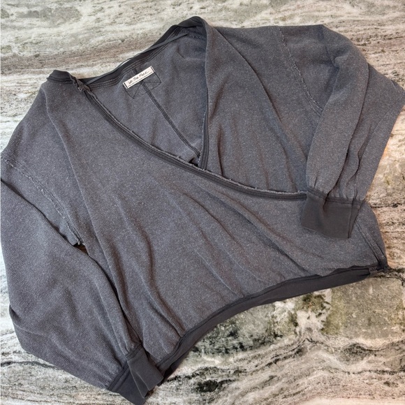 Free People Anyway Surplice Top Size XL
Charcoal Grey - Picture 2 of 6